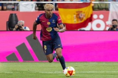 Seville, İspanya - 26 Nisan 2025: Copa del Rey finali Sevilla 'da FC Barcelona ile Real Madrid arasında. Barselona kazandı. İspanyol klasiği. Barselona oyuncuları.
