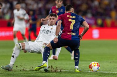 Seville, İspanya - 26 Nisan 2025: Copa del Rey finali Sevilla 'da FC Barcelona ile Real Madrid arasında. Barselona kazandı. İspanyol klasiği. Gerçek Madrid oyuncuları.