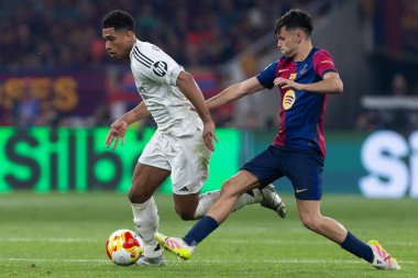 Seville, İspanya - 26 Nisan 2025: Copa del Rey finali Sevilla 'da FC Barcelona ile Real Madrid arasında. Barselona kazandı. İspanyol klasiği. Gerçek Madrid oyuncuları.