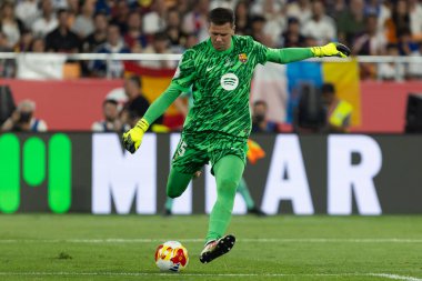 Seville, İspanya - 26 Nisan 2025: Copa del Rey finali Sevilla 'da FC Barcelona ile Real Madrid arasında. Barselona kazandı. İspanyol klasiği. Barselona oyuncuları.