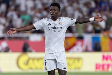 Seville, İspanya - 26 Nisan 2025: Copa del Rey finali Sevilla 'da FC Barcelona ile Real Madrid arasında. Barselona kazandı. İspanyol klasiği. Gerçek Madrid oyuncuları.