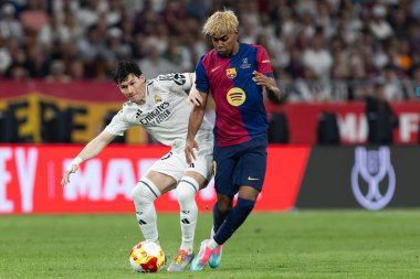Seville, İspanya - 26 Nisan 2025: Copa del Rey finali Sevilla 'da FC Barcelona ile Real Madrid arasında. Barselona kazandı. İspanyol klasiği. Barselona oyuncuları.