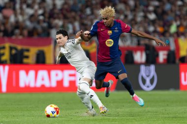 Seville, İspanya - 26 Nisan 2025: Copa del Rey finali Sevilla 'da FC Barcelona ile Real Madrid arasında. Barselona kazandı. İspanyol klasiği. Barselona oyuncuları.