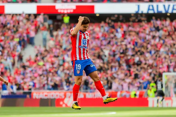 Madrid, İspanya - 18 Mayıs 2025: Atletico Madrid ile Real Betis arasındaki La Liga maçı başkentte oynandı. Atletico Madrid oyuncuları. La Liga 2024, 2025. Profesyonel oyuncular.