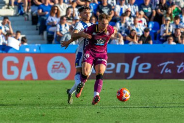 Madrid, İspanya - 24 Mayıs 2025: Legans ile Valladolid arasında oynanan La Liga maçı. Leganlar ve Valladolid HiperHareket Ligi 'ne atıldı. Takımlar bırakmayla karşı karşıya.