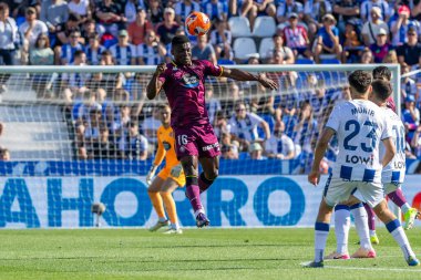 Madrid, İspanya - 24 Mayıs 2025: Legans ile Valladolid arasında oynanan La Liga maçı. Leganlar ve Valladolid HiperHareket Ligi 'ne atıldı. Takımlar bırakmayla karşı karşıya.