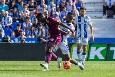 Madrid, İspanya - 24 Mayıs 2025: Legans ile Valladolid arasında oynanan La Liga maçı. Leganlar ve Valladolid HiperHareket Ligi 'ne atıldı. Takımlar bırakmayla karşı karşıya.