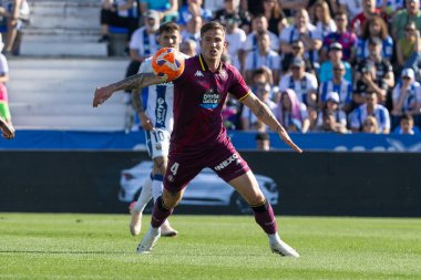 Madrid, İspanya - 24 Mayıs 2025: Legans ile Valladolid arasında oynanan La Liga maçı. Leganlar ve Valladolid HiperHareket Ligi 'ne atıldı. Takımlar bırakmayla karşı karşıya.