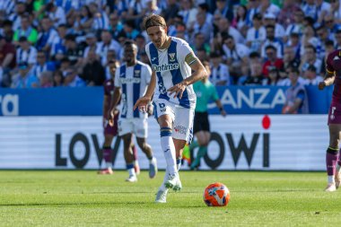 Madrid, İspanya - 24 Mayıs 2025: Legans ile Valladolid arasında oynanan La Liga maçı. Leganlar ve Valladolid HiperHareket Ligi 'ne atıldı. Takımlar bırakmayla karşı karşıya.