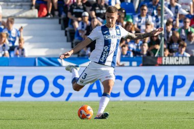 Madrid, İspanya - 24 Mayıs 2025: Legans ile Valladolid arasında oynanan La Liga maçı. Leganlar ve Valladolid HiperHareket Ligi 'ne atıldı. Takımlar bırakmayla karşı karşıya.