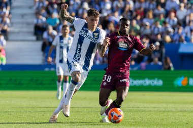 Madrid, İspanya - 24 Mayıs 2025: Legans ile Valladolid arasında oynanan La Liga maçı. Leganlar ve Valladolid HiperHareket Ligi 'ne atıldı. Takımlar bırakmayla karşı karşıya.