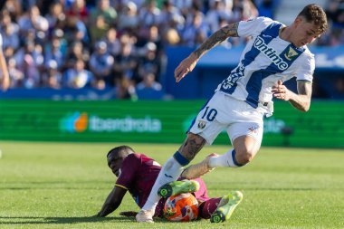 Madrid, İspanya - 24 Mayıs 2025: Legans ile Valladolid arasında oynanan La Liga maçı. Leganlar ve Valladolid HiperHareket Ligi 'ne atıldı. Takımlar bırakmayla karşı karşıya.