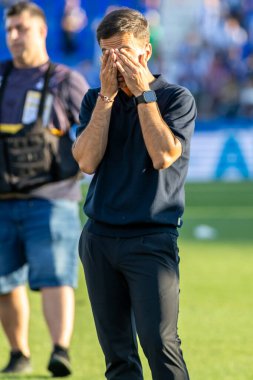 Madrid, İspanya - 24 Mayıs 2025: Legans ile Valladolid arasında oynanan La Liga maçı. Leganlar ve Valladolid HiperHareket Ligi 'ne atıldı. Takımlar bırakmayla karşı karşıya.