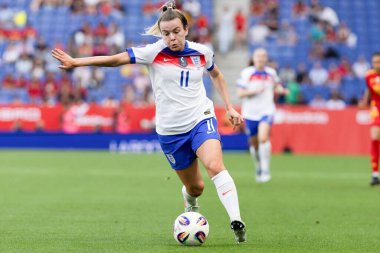 Barcelona, İspanya - 3 Haziran 2025: İspanya ve İngiltere arasında Dünya Kupası elemeleri. Kadın futbolu. İngiltere Milli Takımı.