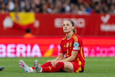 Barcelona, İspanya - 3 Haziran 2025: İspanya ve İngiltere arasında Dünya Kupası elemeleri. Kadın takımı kazandı. Kadın futbolu. İspanyol milli takımı.