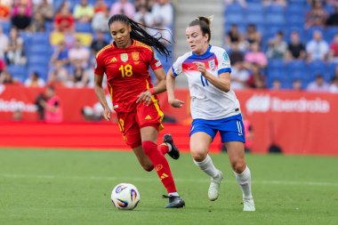 Barcelona, İspanya - 3 Haziran 2025: İspanya ve İngiltere arasında Dünya Kupası elemeleri. Kadın takımı kazandı. Kadın futbolu. İspanyol milli takımı.