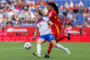 Barcelona, İspanya - 3 Haziran 2025: İspanya ve İngiltere arasında Dünya Kupası elemeleri. Kadın futbolu. İngiltere Milli Takımı.