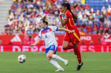 Barcelona, İspanya - 3 Haziran 2025: İspanya ve İngiltere arasında Dünya Kupası elemeleri. Kadın takımı kazandı. Kadın futbolu. İspanyol milli takımı.