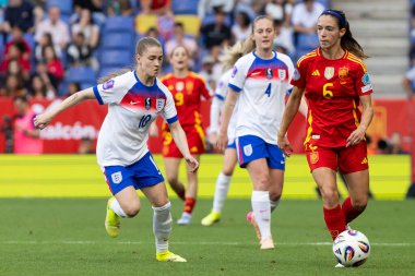 Barcelona, İspanya - 3 Haziran 2025: İspanya ve İngiltere arasında Dünya Kupası elemeleri. Kadın futbolu. İngiltere Milli Takımı.