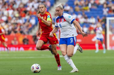 Barcelona, İspanya - 3 Haziran 2025: İspanya ve İngiltere arasında Dünya Kupası elemeleri. Kadın futbolu. İngiltere Milli Takımı.