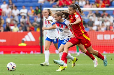 Barcelona, İspanya - 3 Haziran 2025: İspanya ve İngiltere arasında Dünya Kupası elemeleri. Kadın takımı kazandı. Kadın futbolu. İspanyol milli takımı.