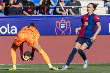 Huesca, İspanya - 7 Haziran 2025: Atletico Madrid ile FC Barcelona arasında oynanan Queen Kupası finali. Barselona kızları kazandı. Bayan futbolcular. FC Barcelona oyuncuları.