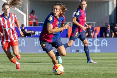 Huesca, İspanya - 7 Haziran 2025: Atletico Madrid ile FC Barcelona arasında oynanan Queen Kupası finali. Barselona kızları kazandı. Bayan futbolcular. FC Barcelona oyuncuları.
