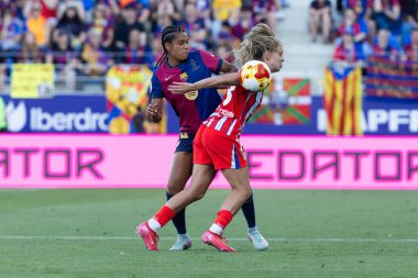 Huesca, İspanya - 7 Haziran 2025: Atletico Madrid ile FC Barcelona arasında oynanan Queen Kupası finali. Barselona kızları kazandı. Bayan futbolcular. FC Barcelona oyuncuları.