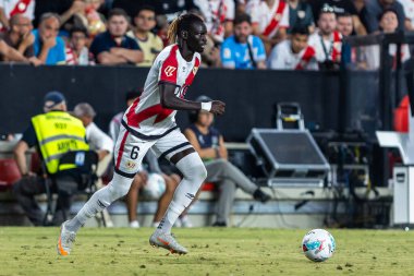 Madrid, İspanya - 31 Ağustos 2025: Rayo Vallecano ile FC Barcelona arasındaki lig maçı. EA Spor Ligi 2024-2025. Rayo Vallecano oyuncuları. Profesyonel Lig. EuroRadio.