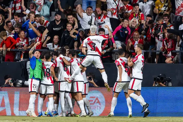 Madrid, İspanya - 31 Ağustos 2025: Rayo Vallecano ile FC Barcelona arasındaki lig maçı. EA Spor Ligi 2024-2025. Rayo Vallecano oyuncuları. Profesyonel Lig. EuroRadio.