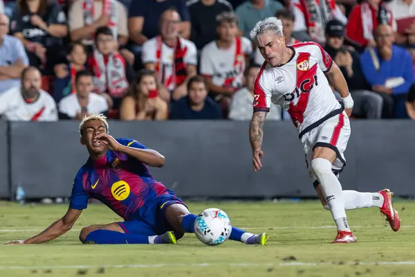 Madrid, İspanya - 31 Ağustos 2025: Rayo Vallecano ile FC Barcelona arasındaki lig maçı. EA Spor Ligi 2024-2025. Futbolcular. Profesyonel lig.