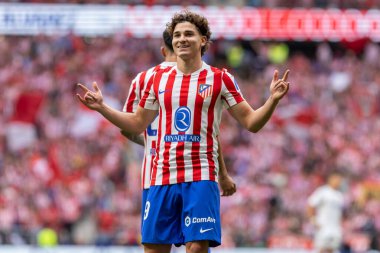 Madrid, İspanya - 27 Eylül 2025: Atletico Madrid ile Real Madrid arasındaki La Liga maçı İspanya 'nın başkentinde oynandı. Atletico Madrid oyuncuları. Futbol müsabakası. EA Spor Ligi.