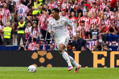 Madrid, İspanya - 27 Eylül 2025: Atletico Madrid ile Real Madrid arasındaki La Liga maçı İspanya 'nın başkentinde oynandı. Gerçek Madrid oyuncuları. Futbol müsabakası. EA Spor Ligi.