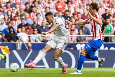 Madrid, İspanya - 27 Eylül 2025: Atletico Madrid ile Real Madrid arasındaki La Liga maçı İspanya 'nın başkentinde oynandı. Gerçek Madrid oyuncuları. Futbol müsabakası. EA Spor Ligi.