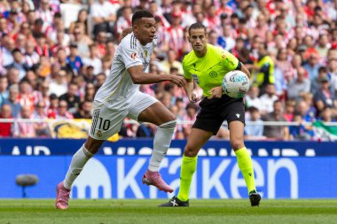 Madrid, İspanya - 27 Eylül 2025: Atletico Madrid ile Real Madrid arasındaki La Liga maçı İspanya 'nın başkentinde oynandı. Gerçek Madrid oyuncuları. Futbol müsabakası. EA Spor Ligi.