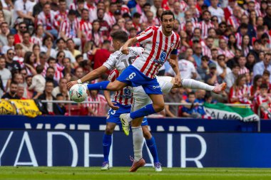 Madrid, İspanya - 27 Eylül 2025: Atletico Madrid ile Real Madrid arasındaki La Liga maçı İspanya 'nın başkentinde oynandı. Gerçek Madrid oyuncuları. Futbol müsabakası. EA Spor Ligi.