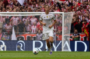 Madrid, İspanya - 27 Eylül 2025: Atletico Madrid ile Real Madrid arasındaki La Liga maçı İspanya 'nın başkentinde oynandı. Gerçek Madrid oyuncuları. Futbol müsabakası. EA Spor Ligi.