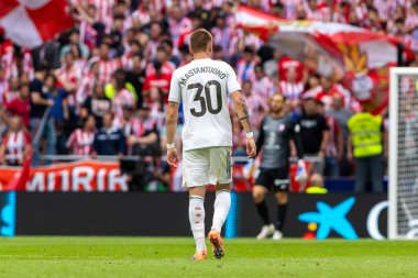 Madrid, İspanya - 27 Eylül 2025: Atletico Madrid ile Real Madrid arasındaki La Liga maçı İspanya 'nın başkentinde oynandı. Gerçek Madrid oyuncuları. Futbol müsabakası. EA Spor Ligi.