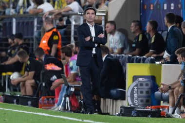 Villarreal, İspanya - 1 Ekim 2025: Villarreal FC ve Juventus Torino arasında Şampiyonlar Ligi maçı. Maç boyunca Villarreal FC oyuncuları.