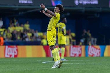 Villarreal, İspanya - 1 Ekim 2025: Villarreal FC ve Juventus Torino arasında Şampiyonlar Ligi maçı. Maç boyunca Villarreal FC oyuncuları.
