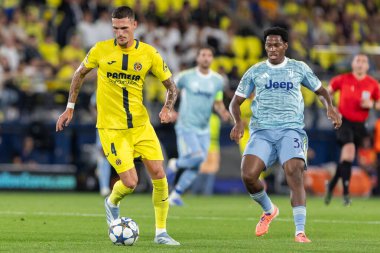 Villarreal, İspanya - 1 Ekim 2025: Villarreal FC ve Juventus Torino arasında Şampiyonlar Ligi maçı. Maç boyunca Villarreal FC oyuncuları.