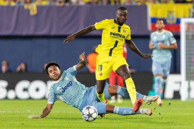 Villarreal, İspanya - 1 Ekim 2025: Villarreal FC ve Juventus Torino arasında Şampiyonlar Ligi maçı. Maç boyunca Villarreal FC oyuncuları.