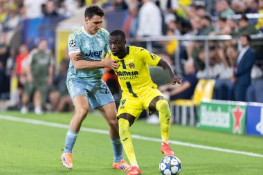 Villarreal, İspanya - 1 Ekim 2025: Villarreal FC ve Juventus Torino arasında Şampiyonlar Ligi maçı. Maç boyunca Villarreal FC oyuncuları.