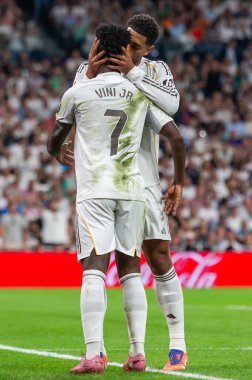 Madrid, İspanya - 4 Ekim 2025: Madrid ile Villarreal arasındaki La Liga maçı Madrid 'de oynandı. Maç sırasında Real Madrid oyuncuları. 15 kez Şampiyonlar Ligi şampiyonu. Beyazlar.