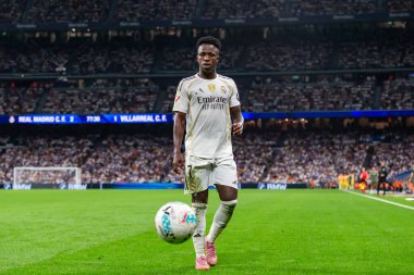 Madrid, İspanya - 4 Ekim 2025: Madrid ile Villarreal arasındaki La Liga maçı Madrid 'de oynandı. Maç sırasında Real Madrid oyuncuları. 15 kez Şampiyonlar Ligi şampiyonu. Beyazlar.