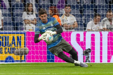 Madrid, İspanya - 4 Ekim 2025: Madrid ile Villarreal arasındaki La Liga maçı Madrid 'de oynandı. Maç sırasında Real Madrid oyuncuları. 15 kez Şampiyonlar Ligi şampiyonu. Beyazlar.