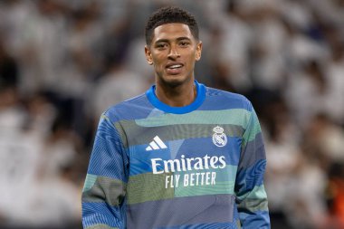 Madrid, İspanya - 4 Ekim 2025: Madrid ile Villarreal arasındaki La Liga maçı Madrid 'de oynandı. Maç sırasında Real Madrid oyuncuları. 15 kez Şampiyonlar Ligi şampiyonu. Beyazlar.