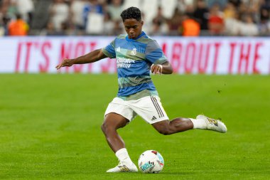 Madrid, İspanya - 4 Ekim 2025: Madrid ile Villarreal arasındaki La Liga maçı Madrid 'de oynandı. Maç sırasında Real Madrid oyuncuları. 15 kez Şampiyonlar Ligi şampiyonu. Beyazlar.