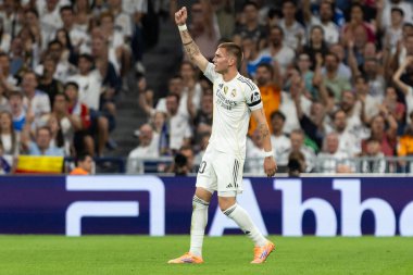 Madrid, İspanya - 4 Ekim 2025: Madrid ile Villarreal arasındaki La Liga maçı Madrid 'de oynandı. Maç sırasında Real Madrid oyuncuları. 15 kez Şampiyonlar Ligi şampiyonu. Beyazlar.