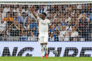 Madrid, İspanya - 4 Ekim 2025: Madrid ile Villarreal arasındaki La Liga maçı Madrid 'de oynandı. Maç sırasında Real Madrid oyuncuları. 15 kez Şampiyonlar Ligi şampiyonu. Beyazlar.